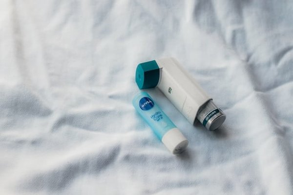 Comment vaincre l'asthme induit par l'exercice pour retrouver la santé